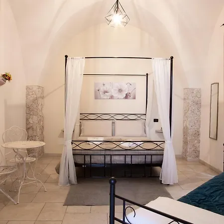 ゲストハウス Dimora Guerrieri ブリンディジ